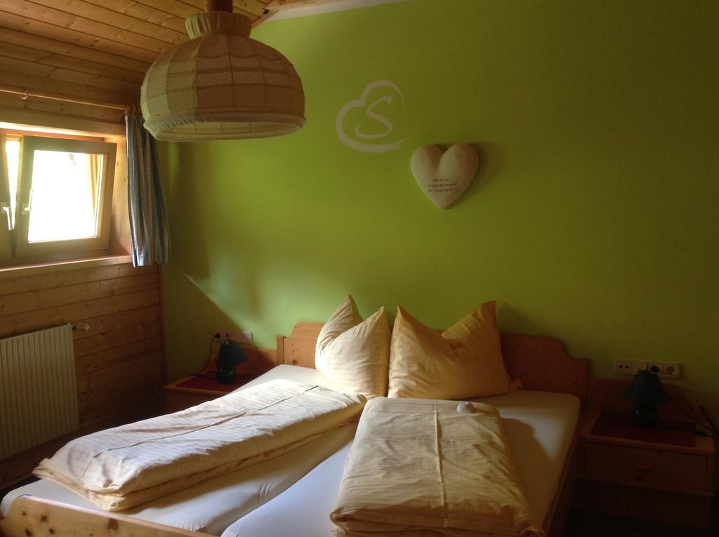 Sauschneideralm Bed and Breakfast Faningberg Værelse billede